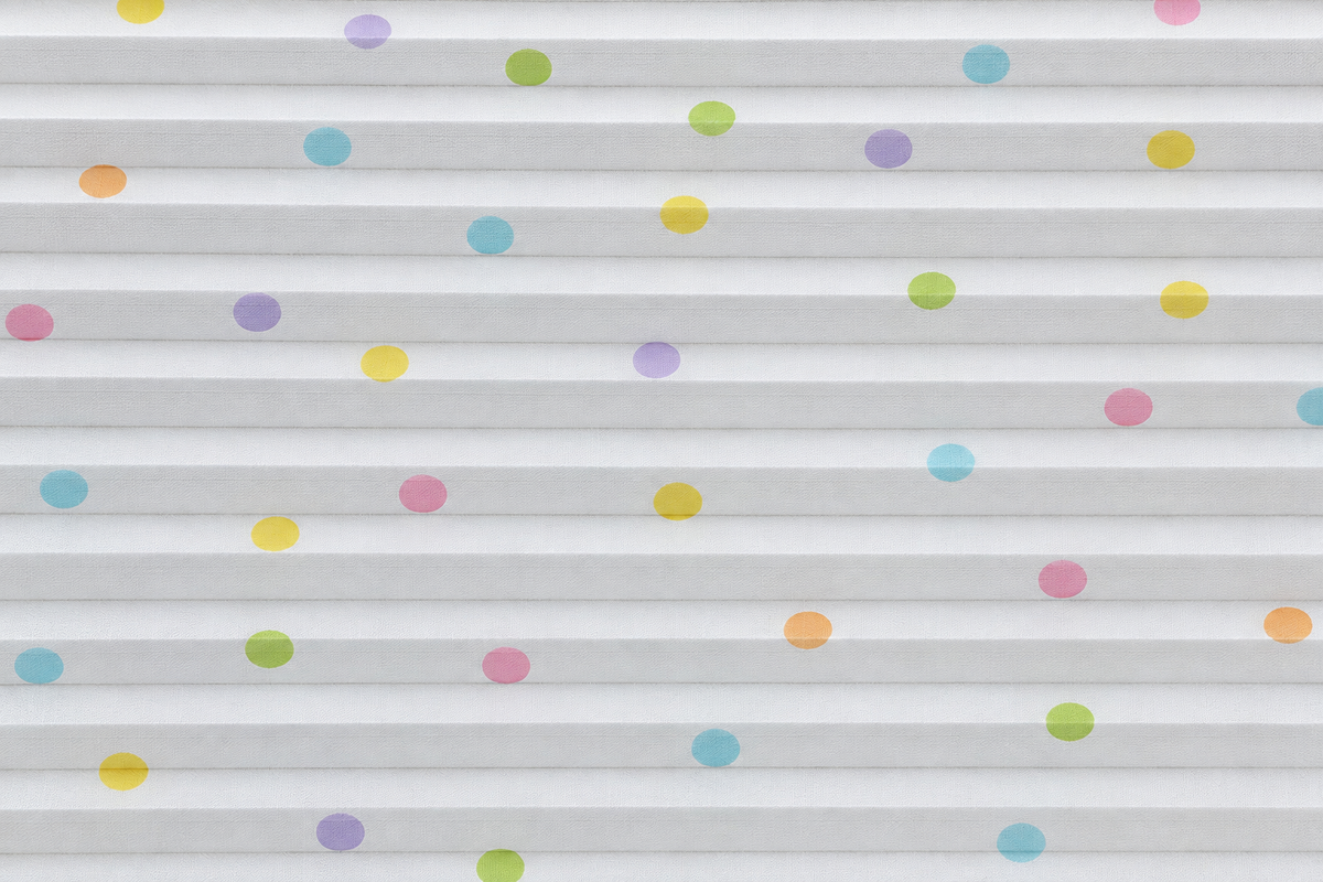 P06 Dots